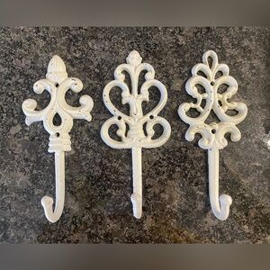 Elegant White Wall Hooks